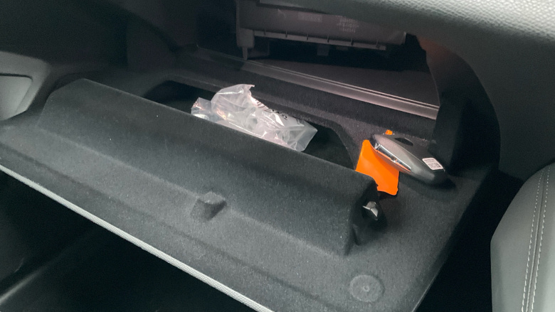 Peugeot 308 1.2 Hybrid 136 Allure 5dr e-DSC6 Petrol Hatchback